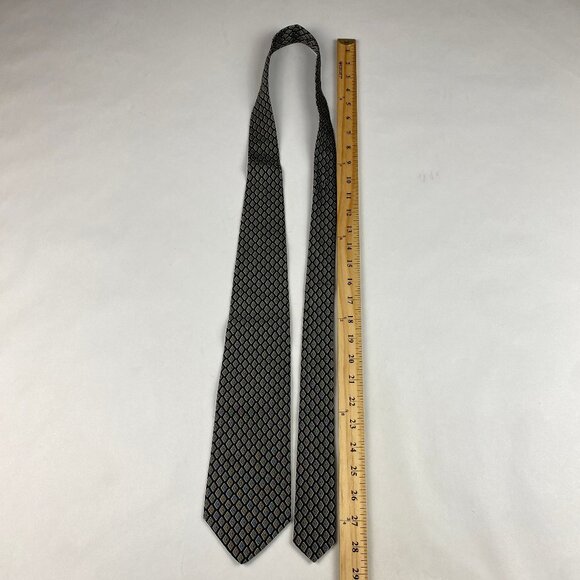 Ralph Lauren 100% Silk Tie Made in England Hand Made Geometric Print - Picture 5 of 9